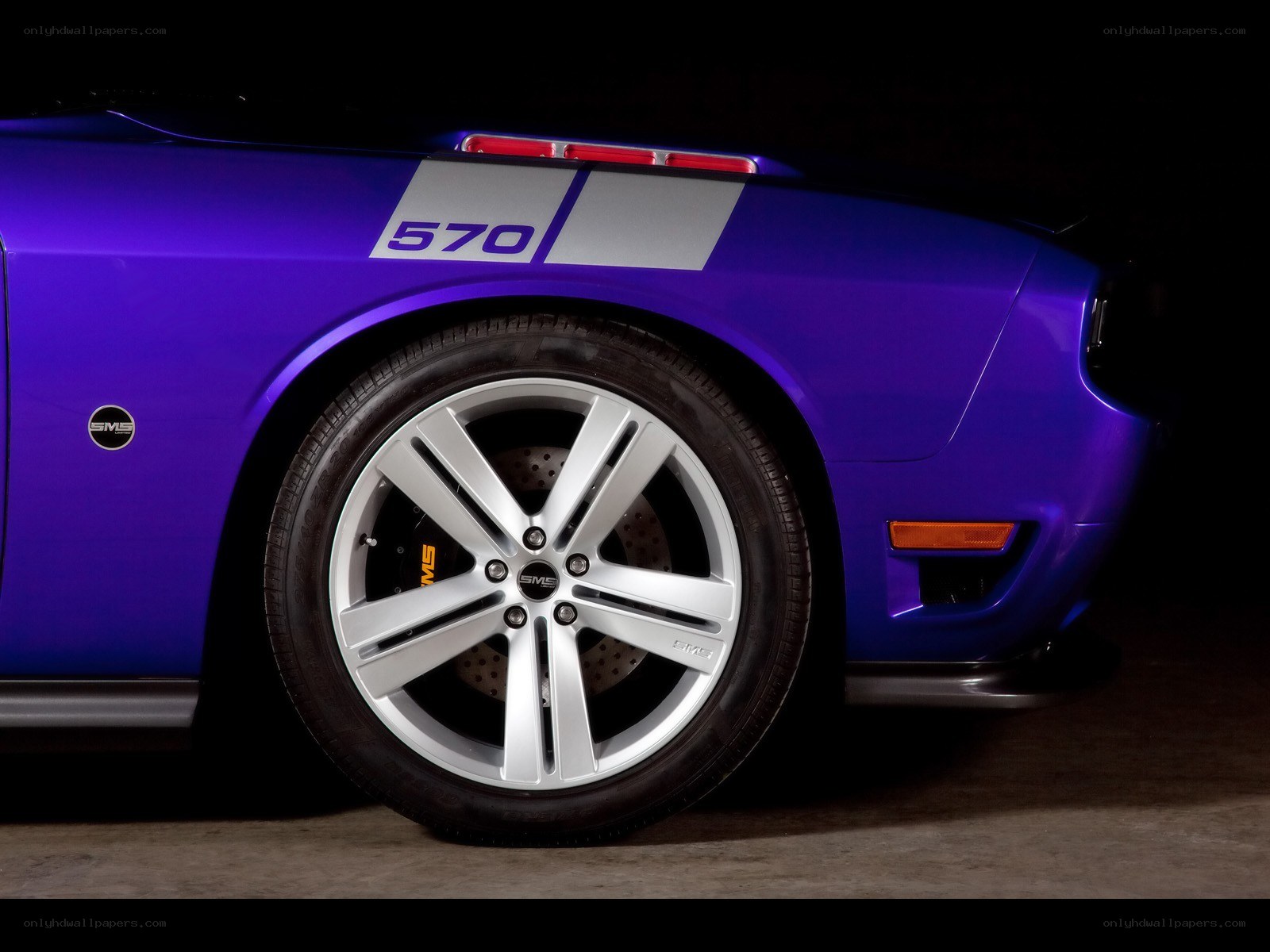 Purple muscle car wheel