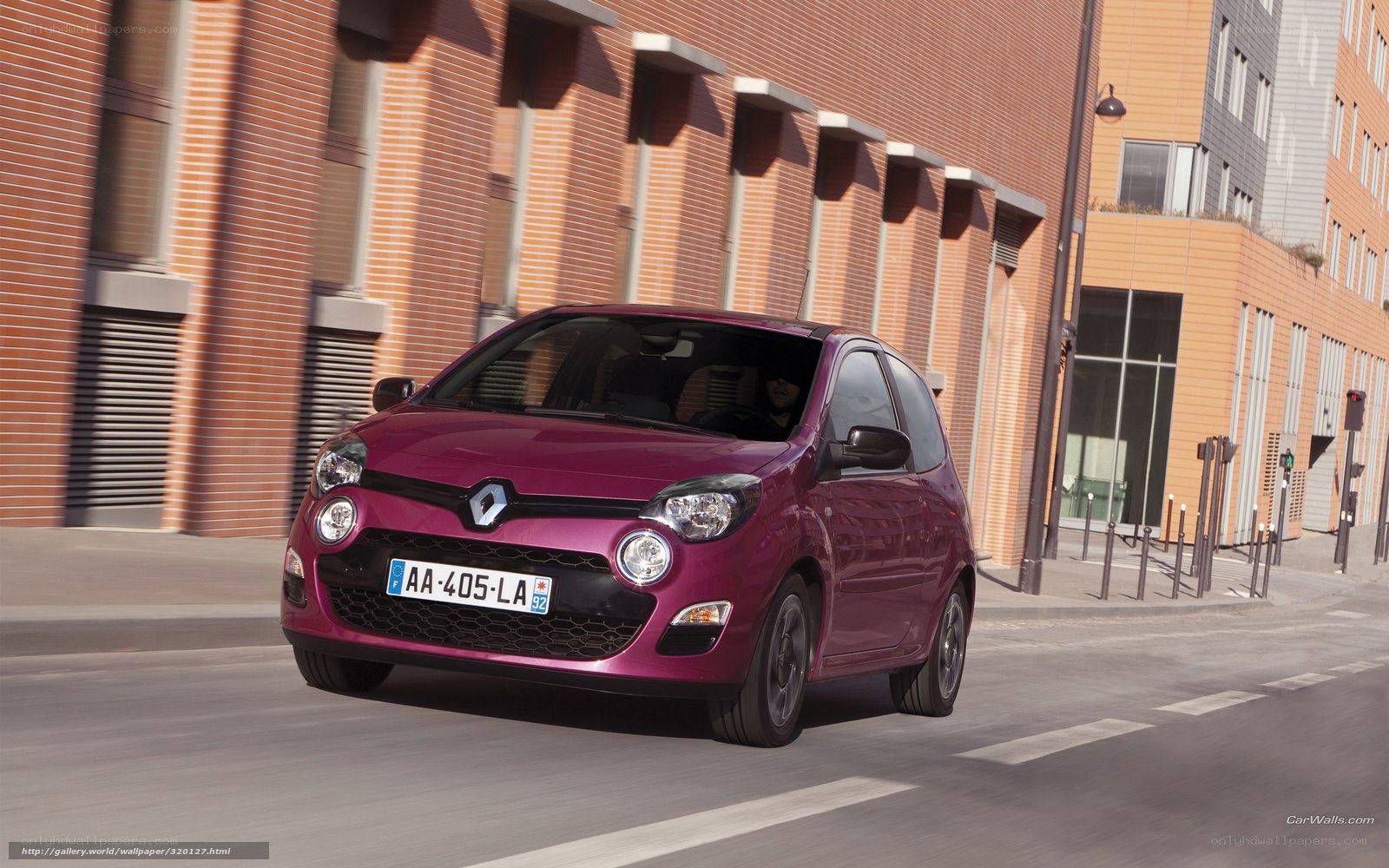 purple renault city car