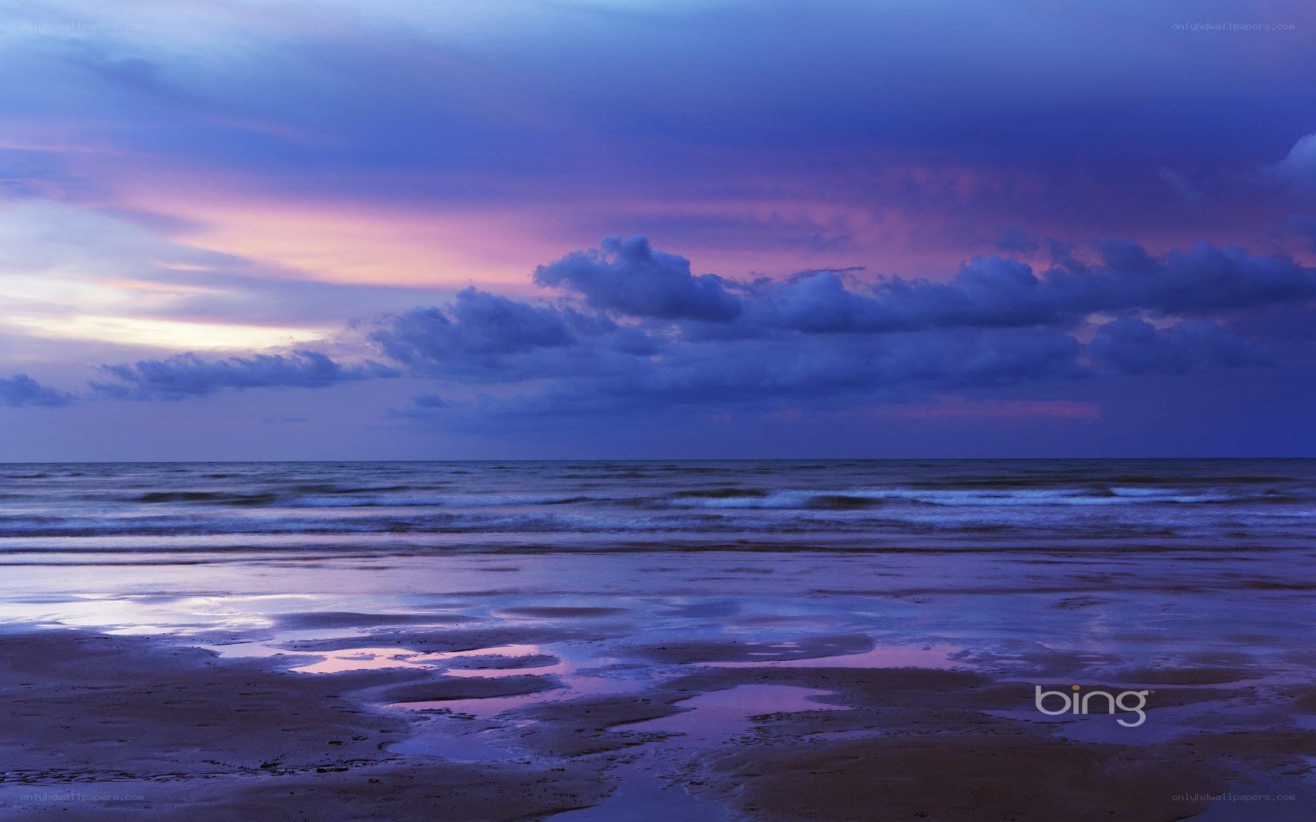 Purple sunset over the ocean