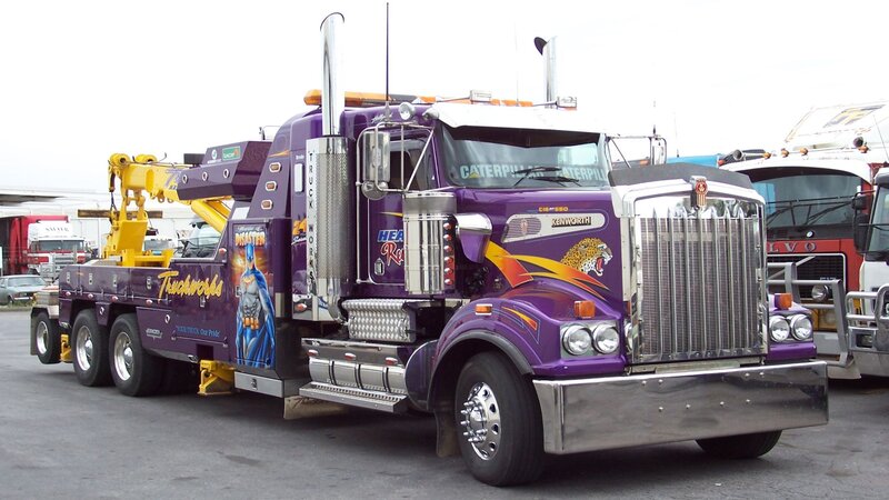 Purple Tow Truck — Industrial