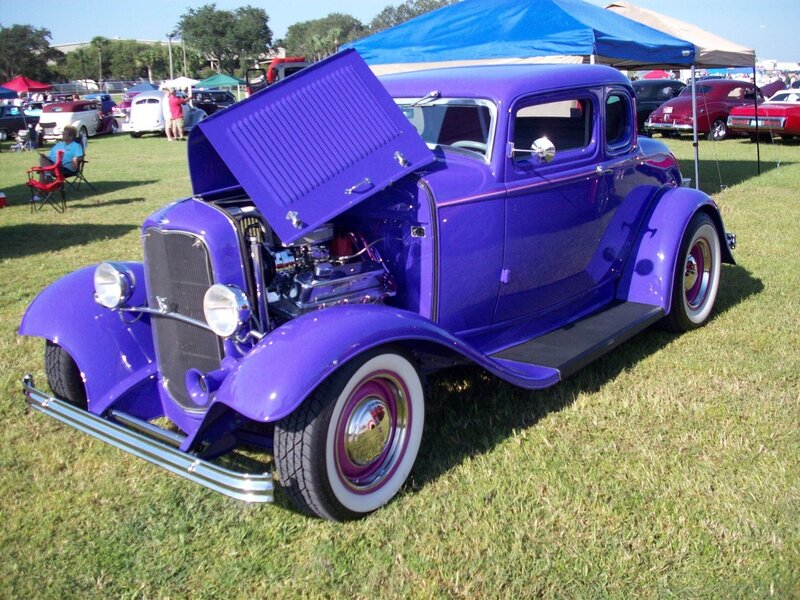 Purple Vintage Car — Outdoor