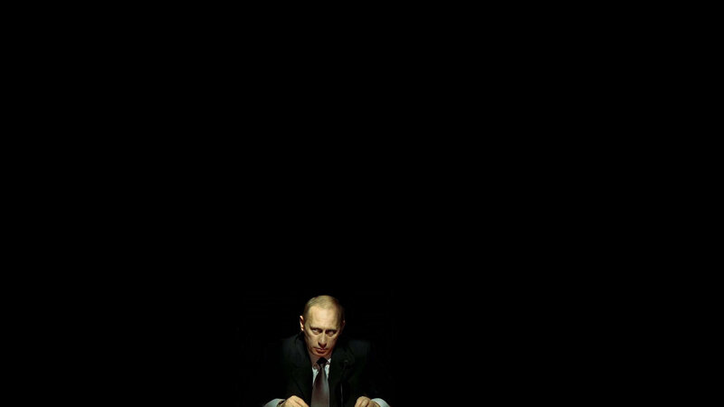 Putin in dark setting