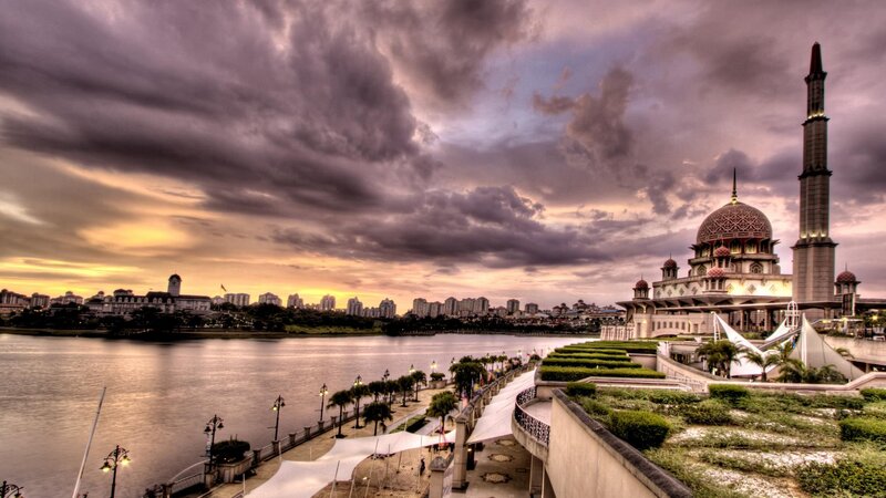 Putra Mosque at Sunset — Purple