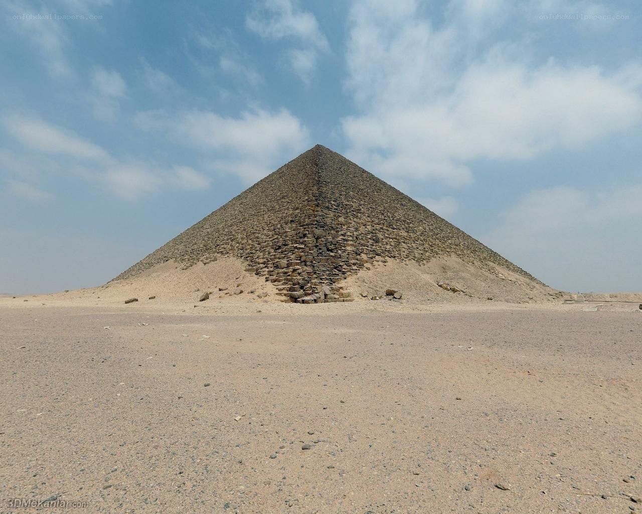 Pyramid in the desert