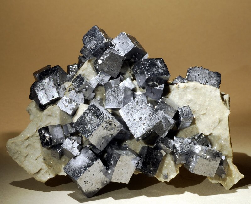 pyrite cube cluster