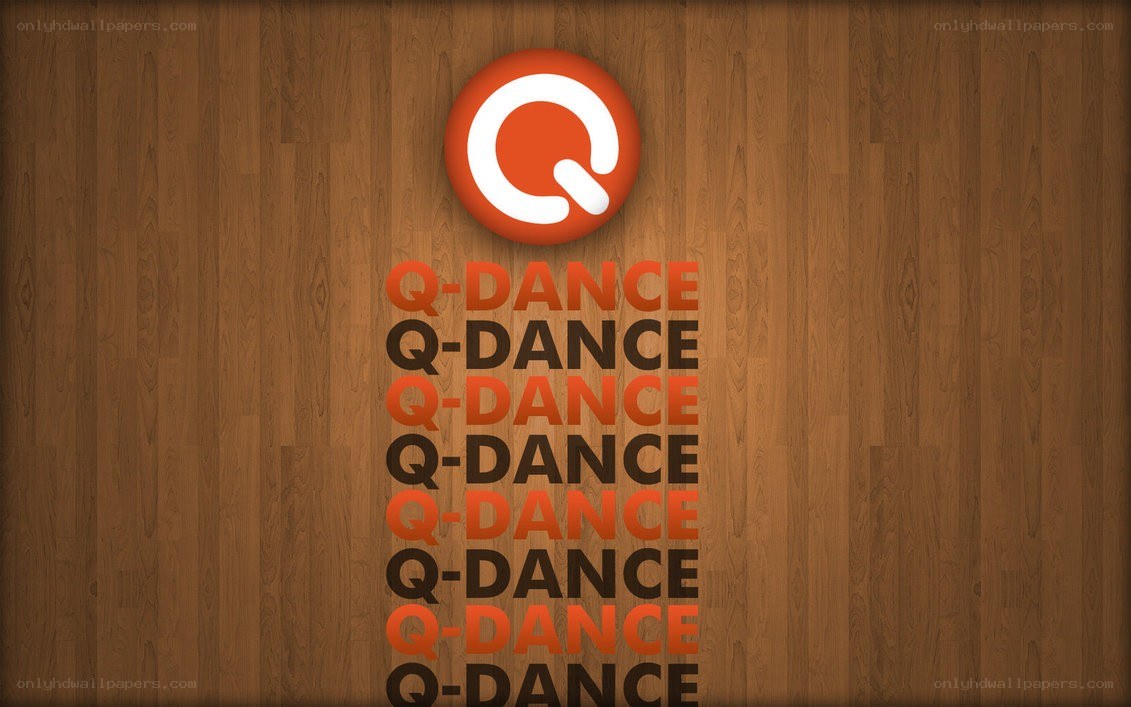 Q-Dance logo on wood