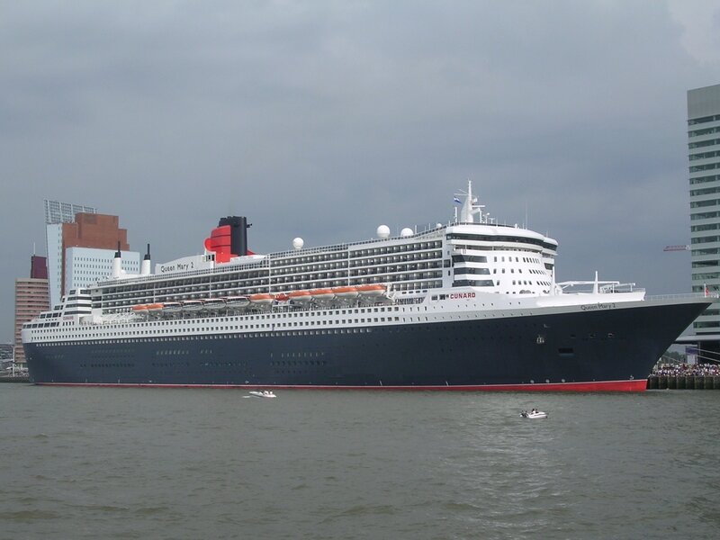 Queen Mary 2 cruise ship