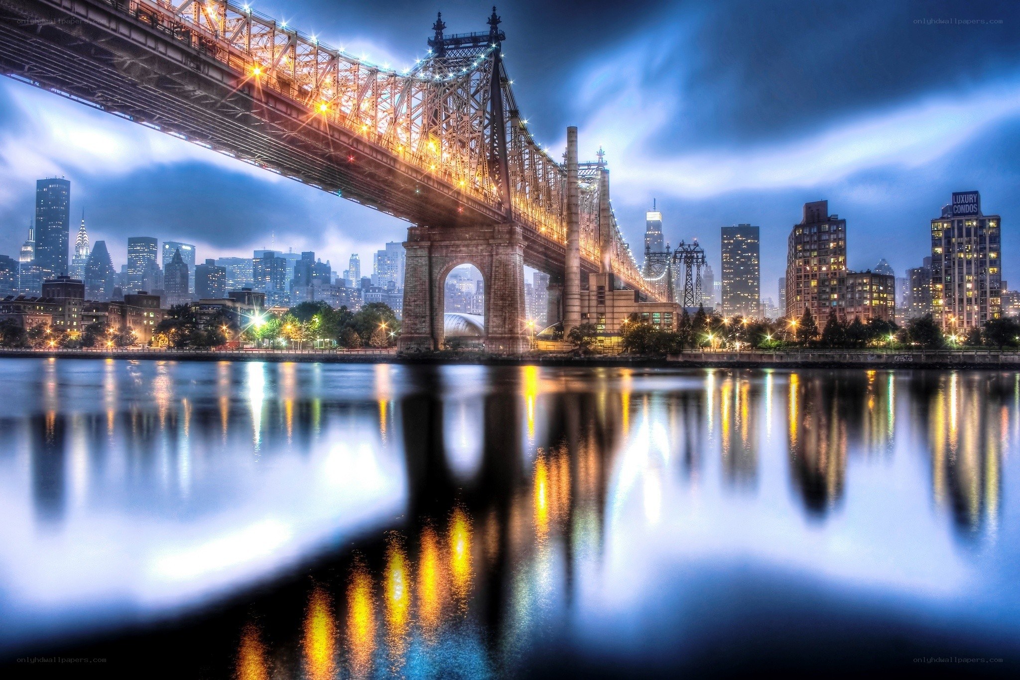 Queensboro Bridge at dusk