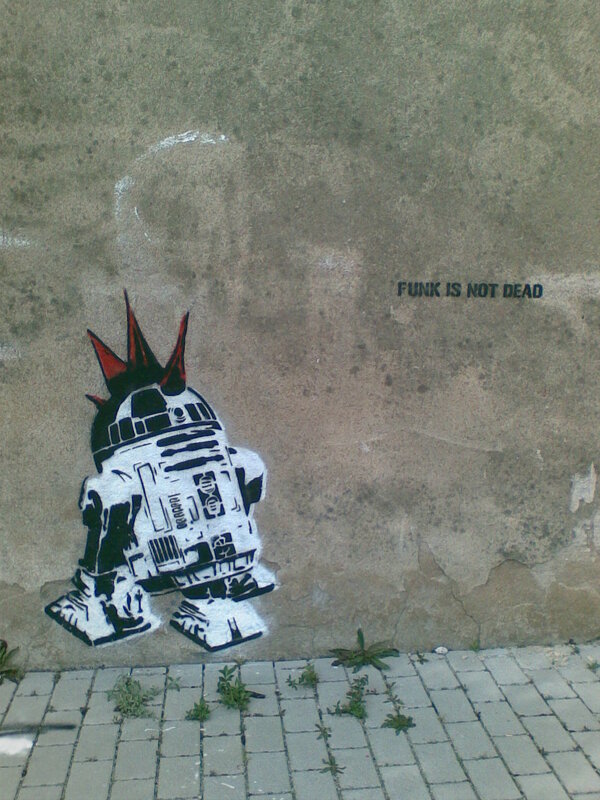 R2-D2 with a mohawk