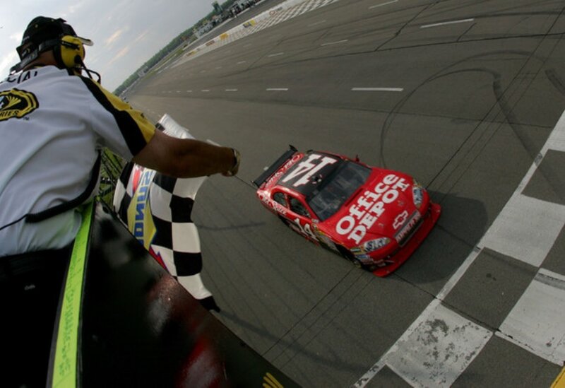 Race Car at Finish Line — Red