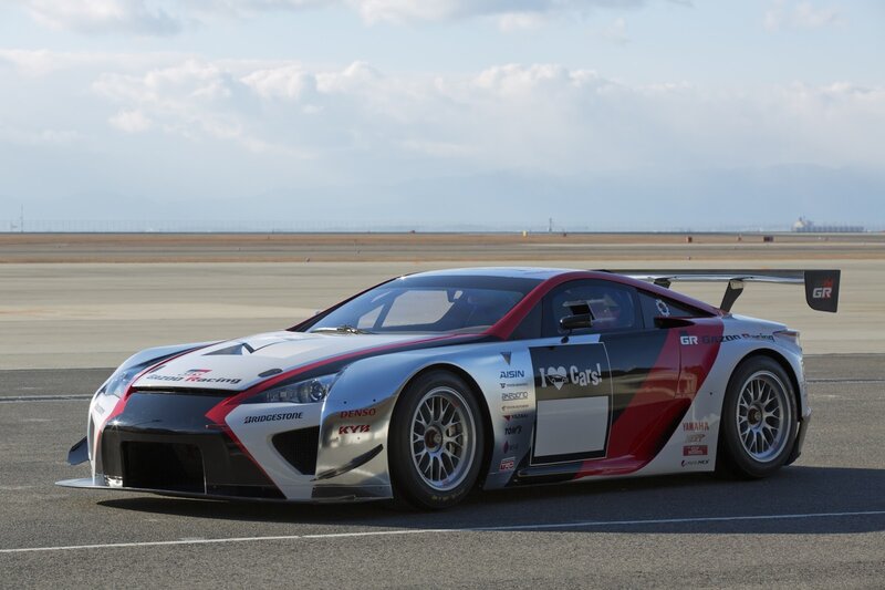 Race Car on Track — Silver