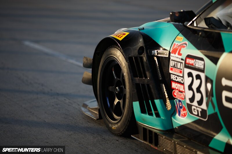 Race Car on Track — Teal