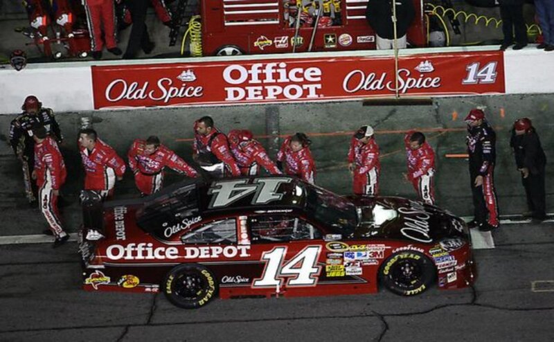 Race Car Pit Stop — Red, Active