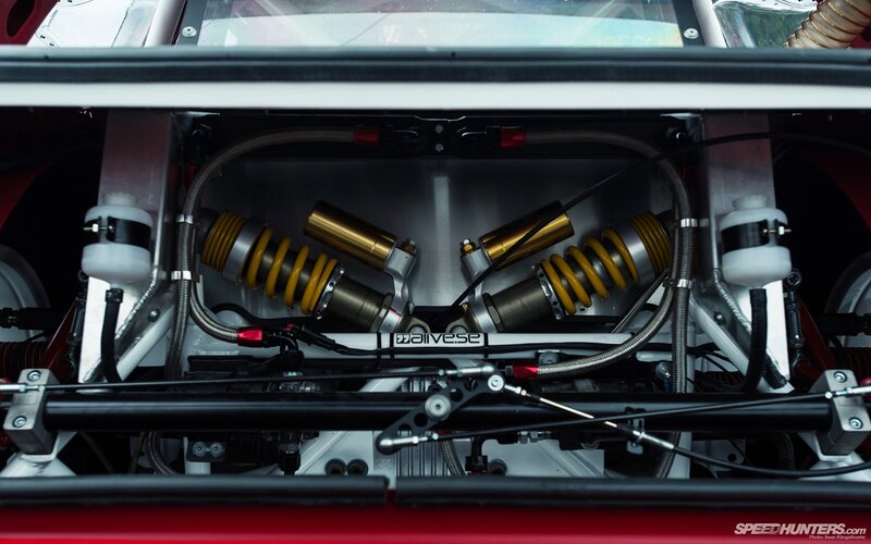 Race car suspension components