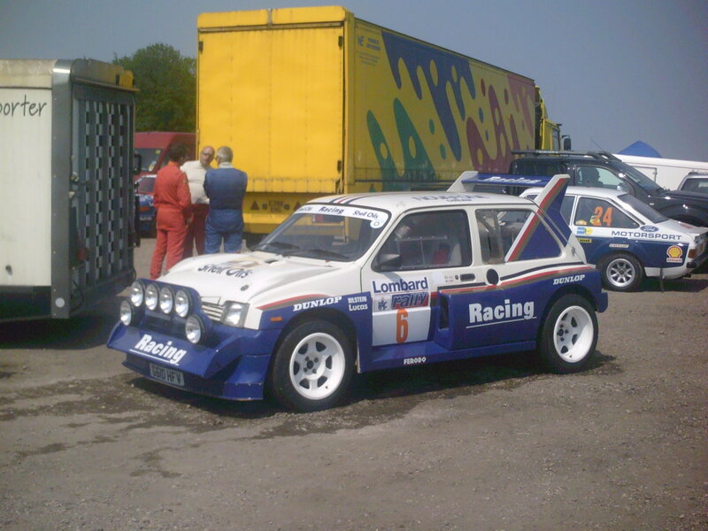 Racing Car on Gravel — White