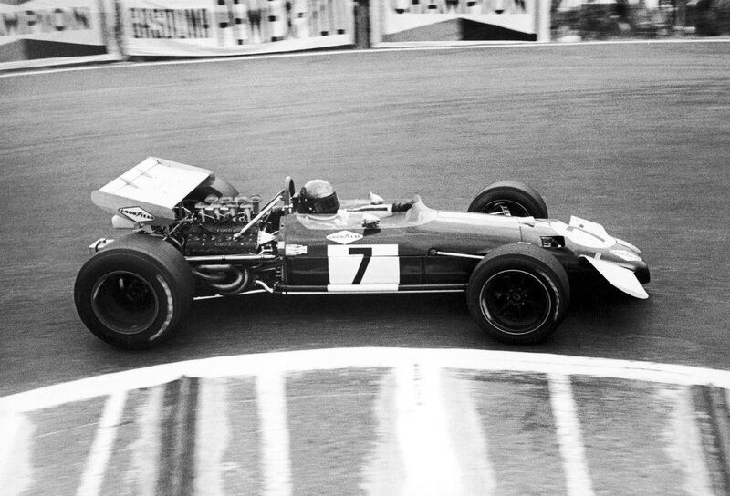 Racing Car on Track — Black, Dynamic, Photograph, Driver, Race Track, Car Number