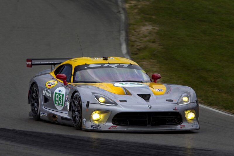 Racing Car on Track — Gray, Dynamic, Photograph