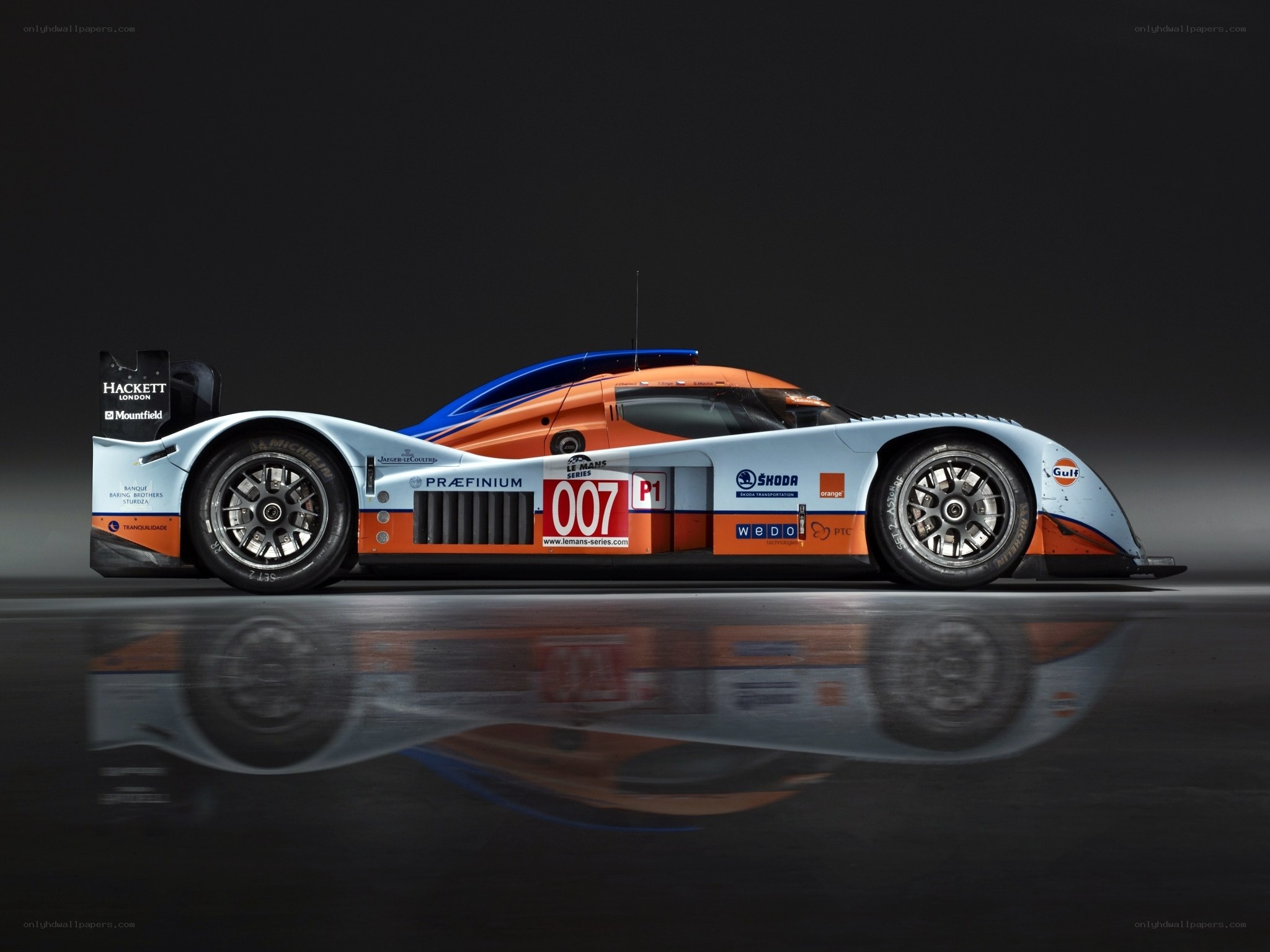 racing car side profile