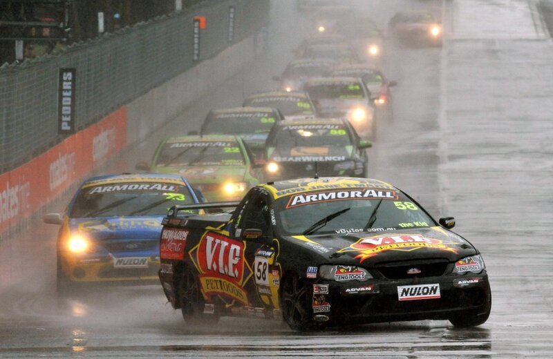 Racing Cars on Wet Track — Black