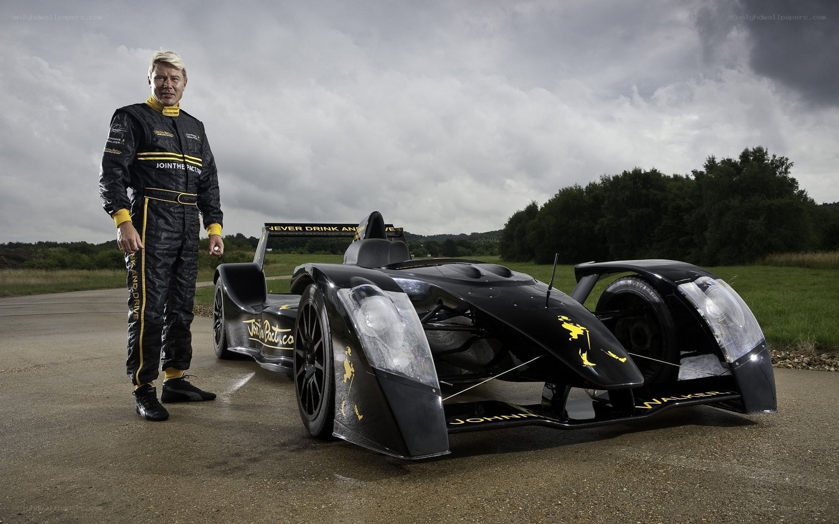 racing driver with race car