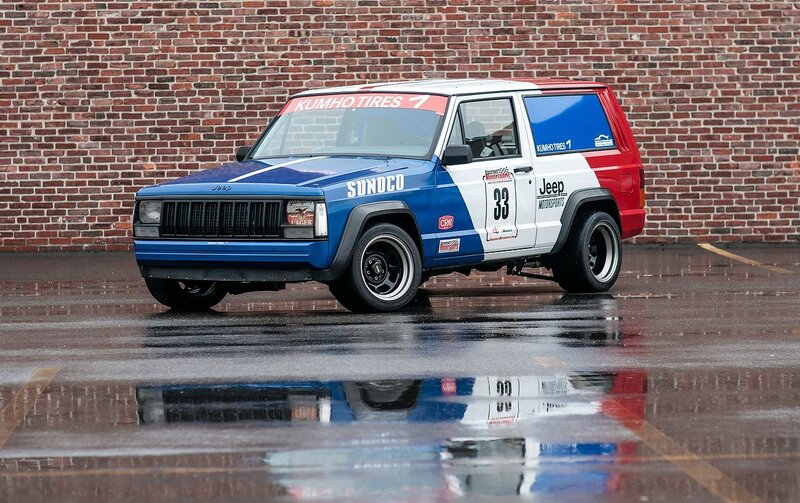 Racing Jeep Cherokee