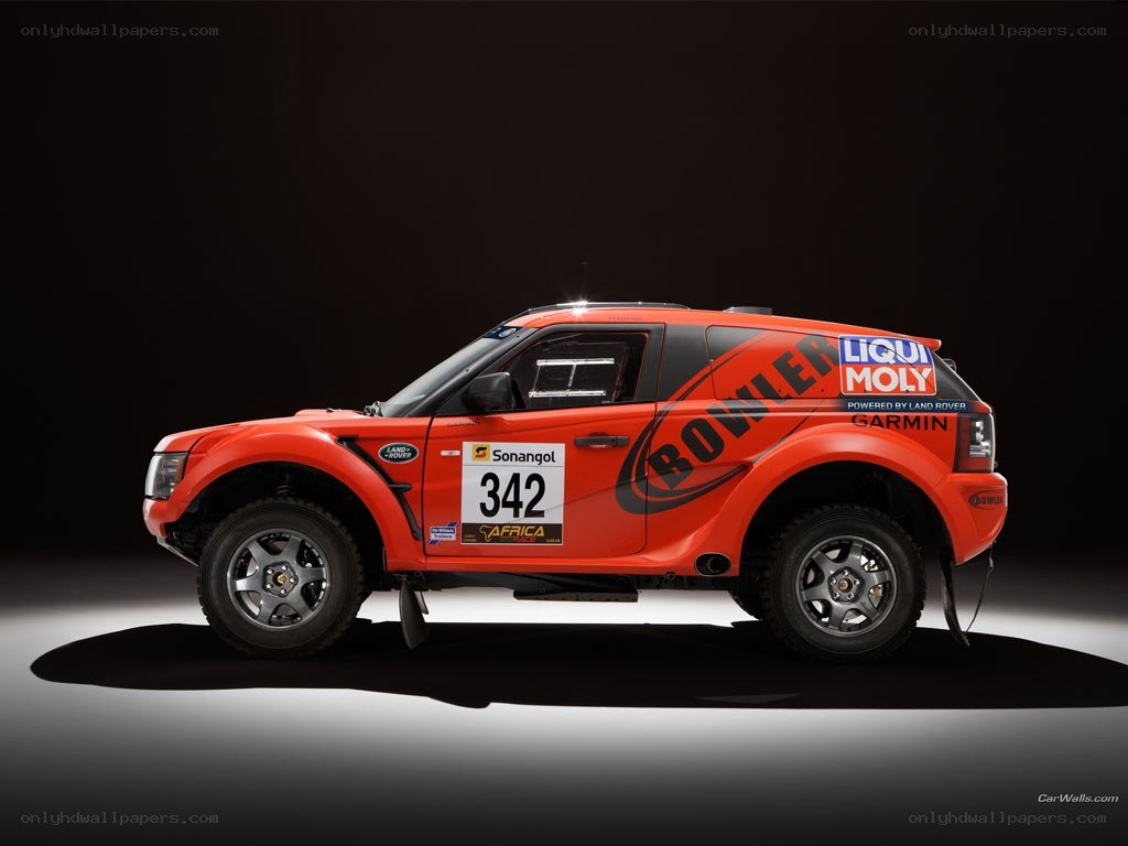Racing Land Rover Defender