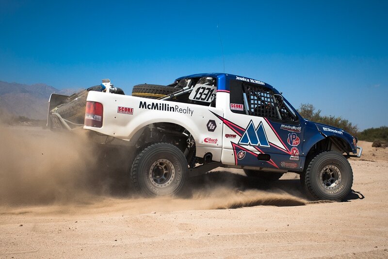 Racing Truck on Dirt — Blue, Dynamic