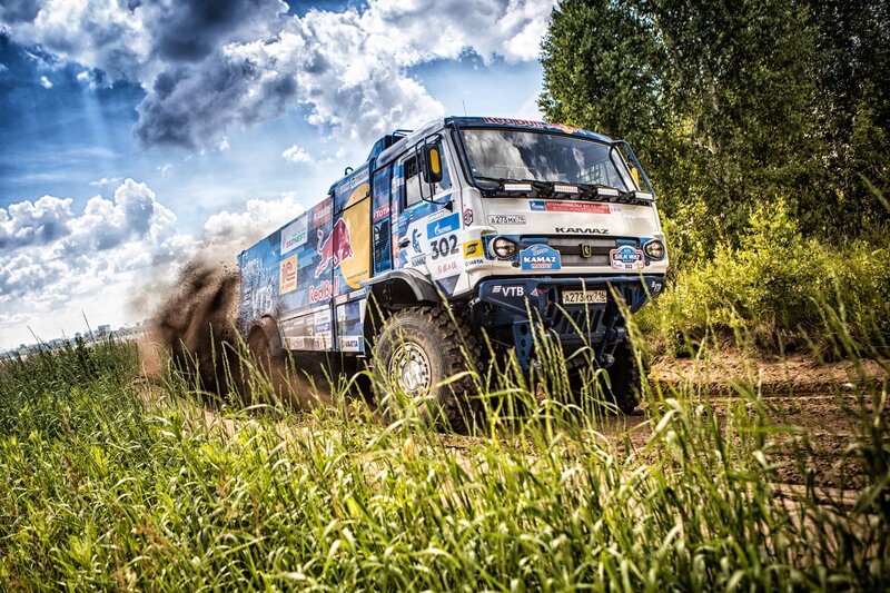 Racing Truck on Dirt — Green