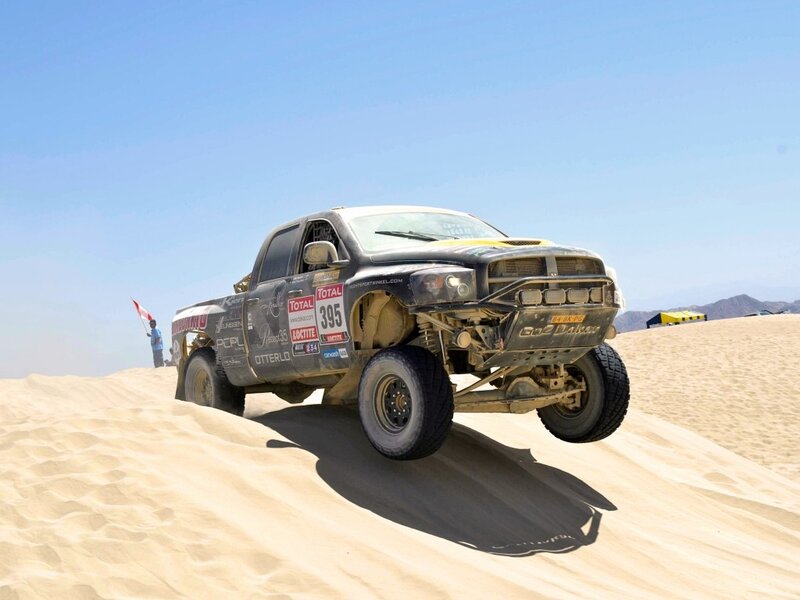 Racing Truck on Sand Dune — Beige