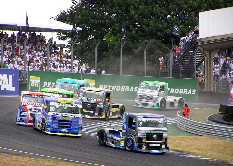 Racing Trucks on Track — Green
