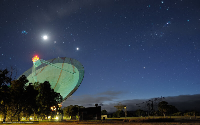 Radio Telescope at Night — Blue, Serene
