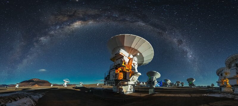 Radio Telescopes at Night — Black, Serene, Photograph, Milky Way