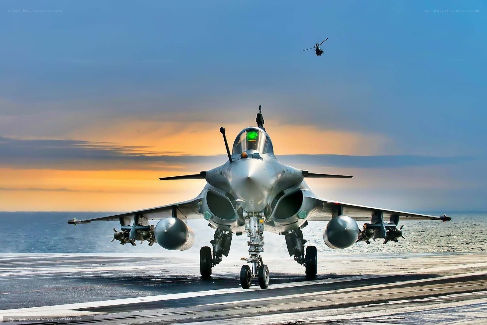 Rafale on aircraft carrier deck