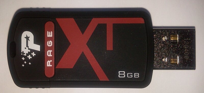 Rage XT 8GB USB flash drive