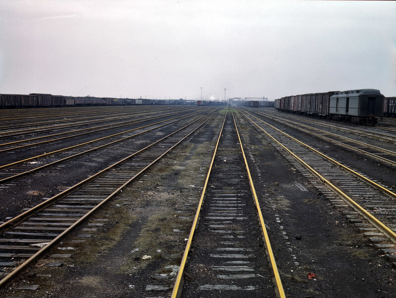 Rail yard with multiple tracks