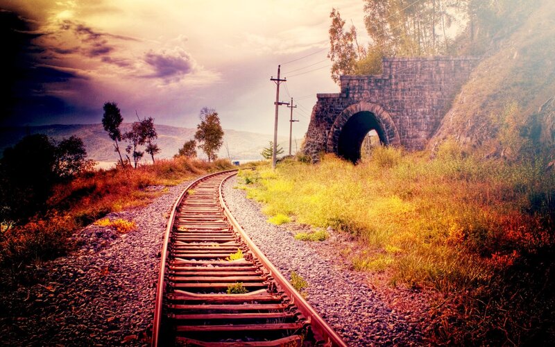 Railroad Tracks and Tunnel — Yellow