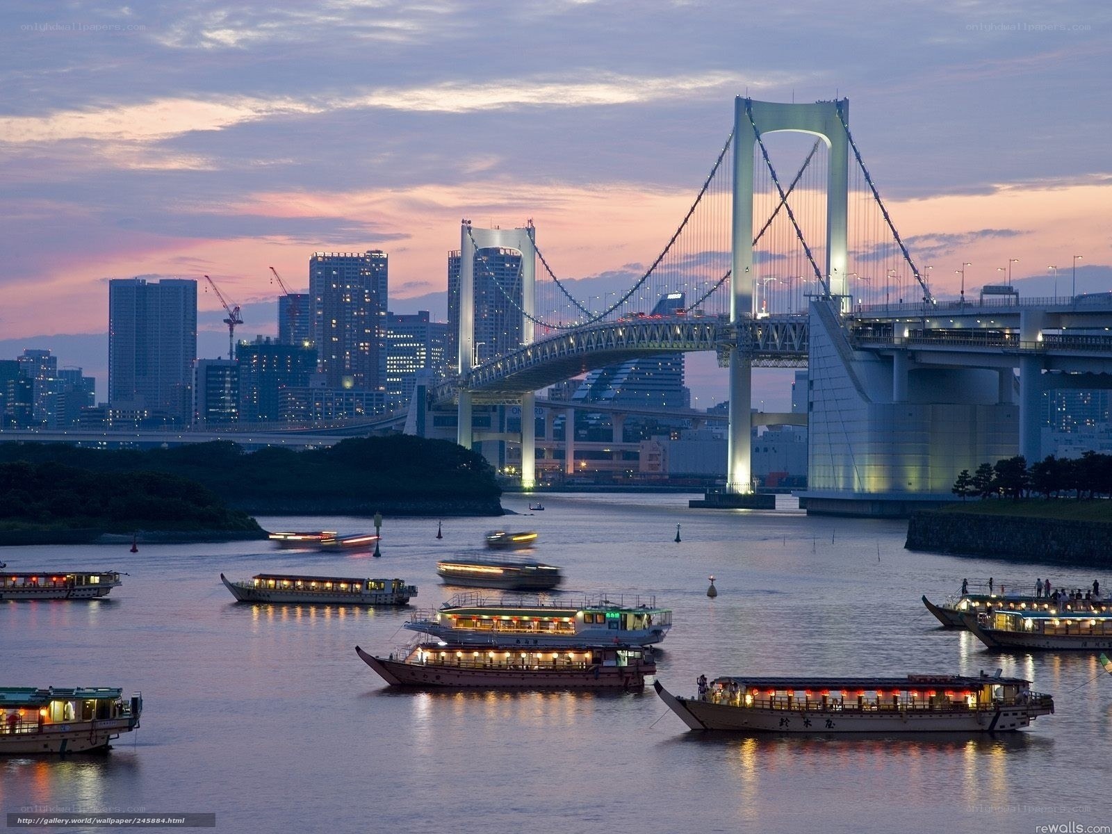 Rainbow Bridge at dusk in Tokyo