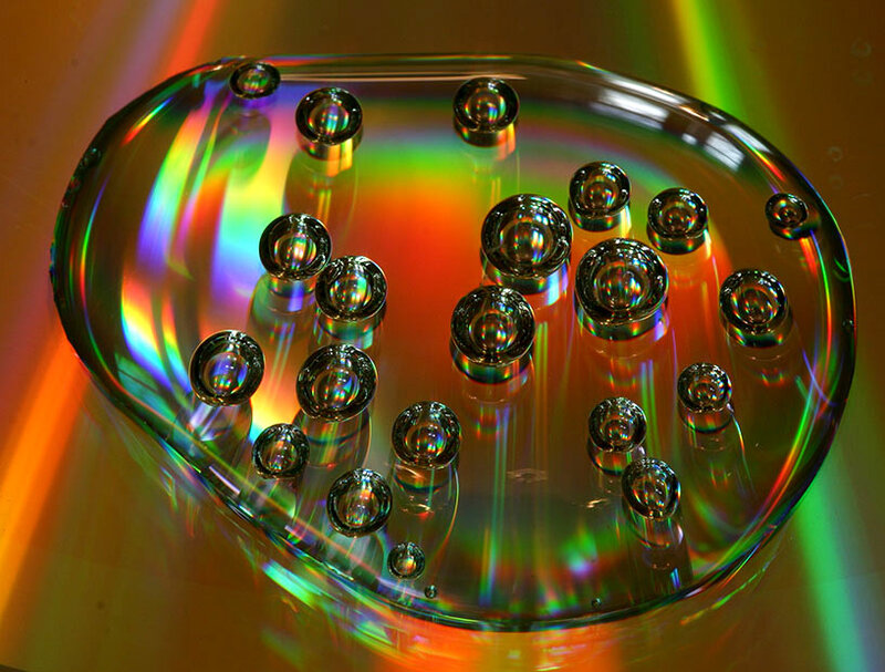 Rainbow light on glass beads