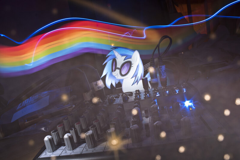Rainbow light trails on mixer