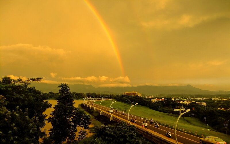 Rainbow over Bridge — Yellow