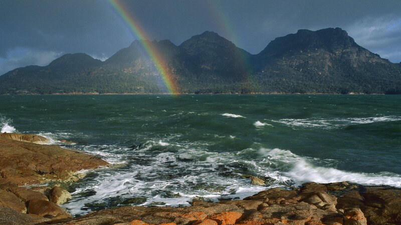 Rainbow over Ocean Waves — Green