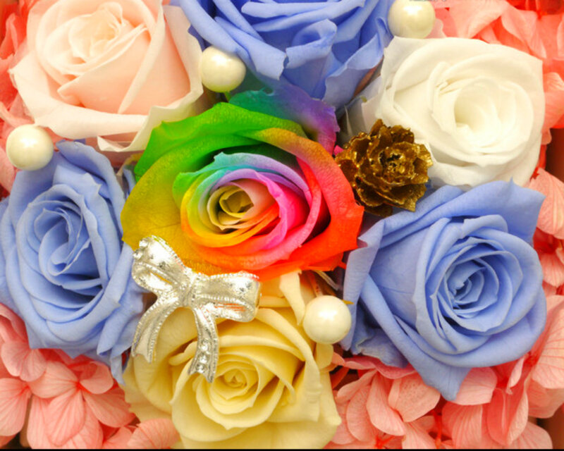 Rainbow Rose Bouquet — Blue