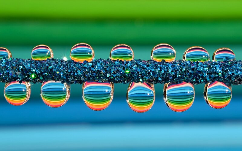 Rainbow Water Droplets — Blue