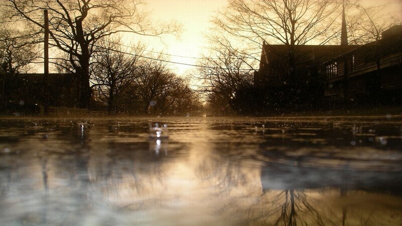 Raindrops on Puddle — Brown, Somber