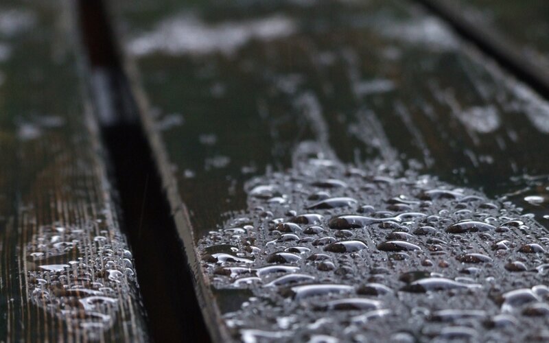 Raindrops on Wooden Planks — Brown