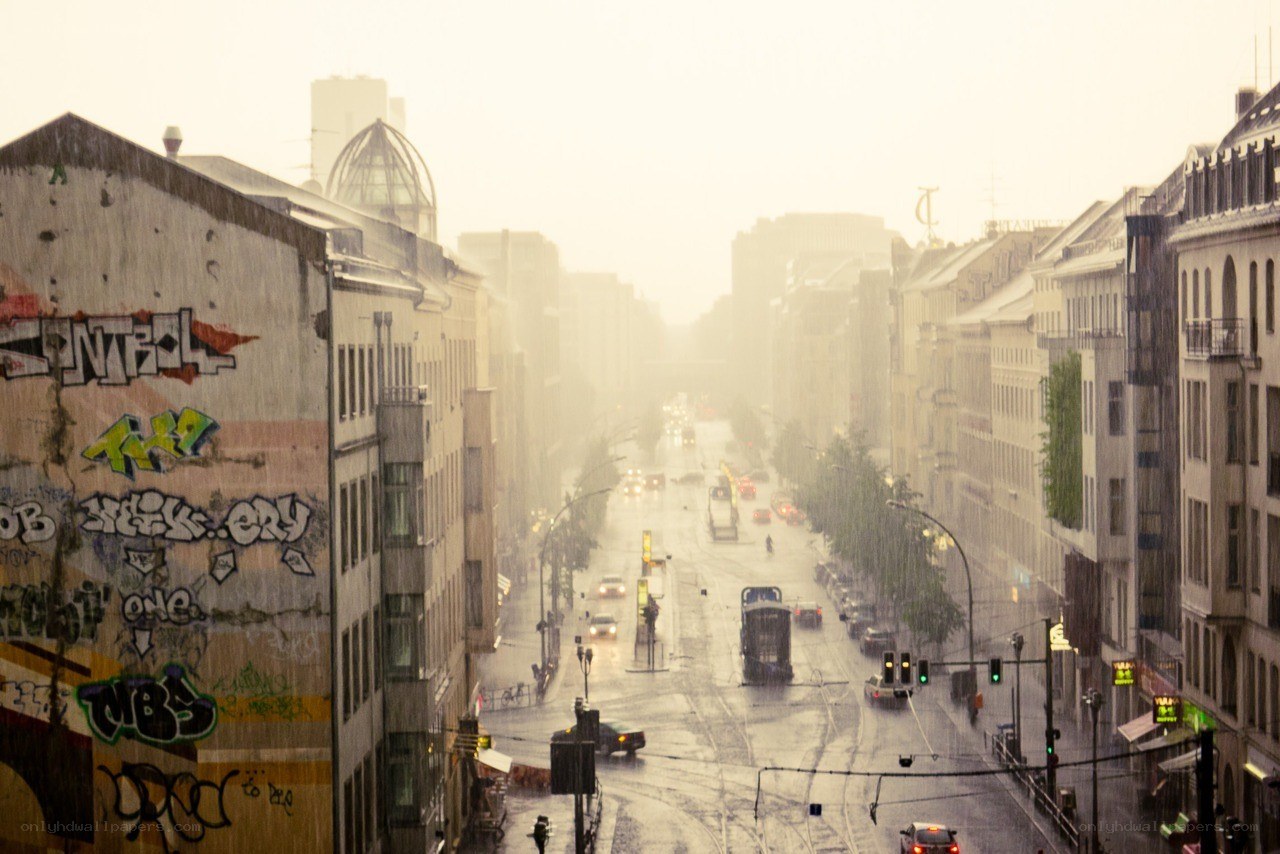 rainy city street view