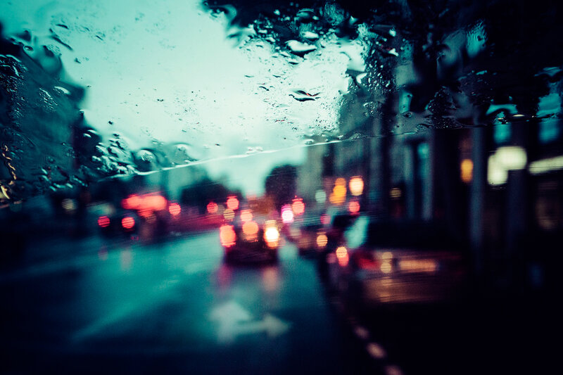 Rainy City Street View — Blue