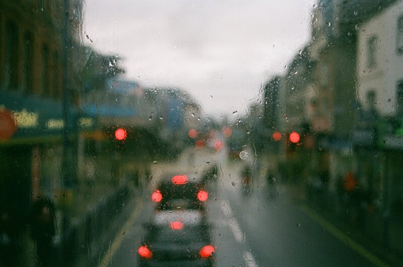 Rainy Street View — Gray