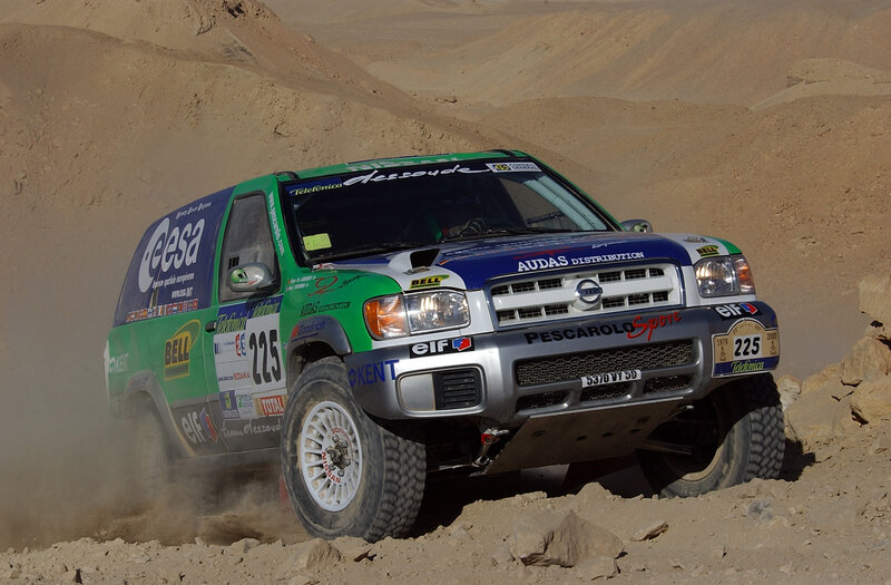 Rally Car in Desert — Green