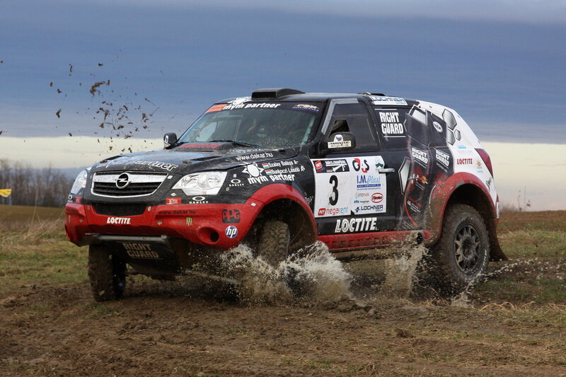 Rally Car in Mud — Black